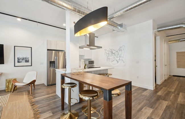 Cowboy Muse | RiNo Art Lofts - Foto 13