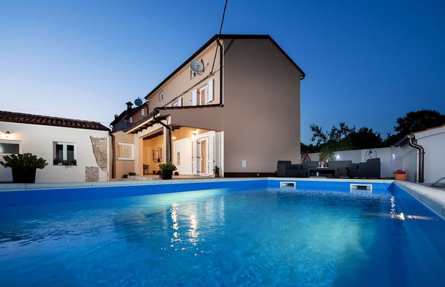 Idyllic Getaway Holiday Home With Pool - Foto 32