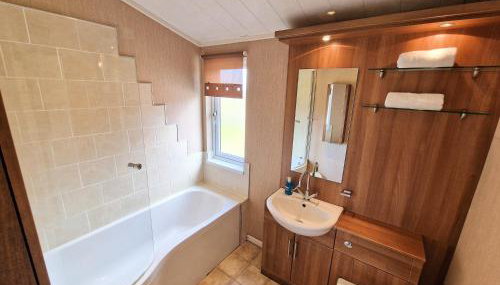 Benarty 11 with Private Hot Tub - Fife - Loch Leven - Lomond Hills - Pet Friendly - Foto 5