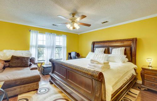 Pool and Large Covered Patio! Decatur Family Getaway - Foto 13