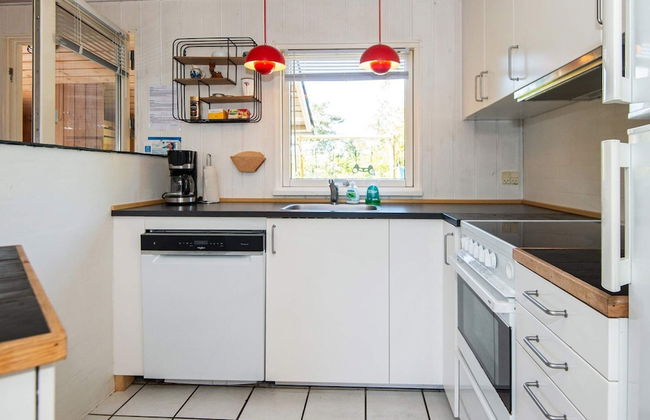 10 Person Holiday Home in Orsted - Foto 7