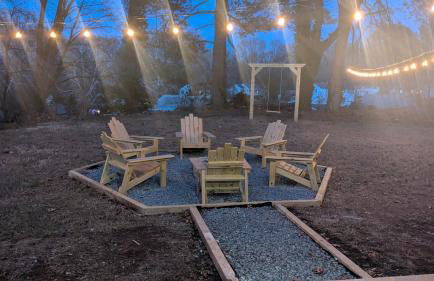 Cozy 4BR Retreat - Private backyard, Gazebo & Grill - Foto 42