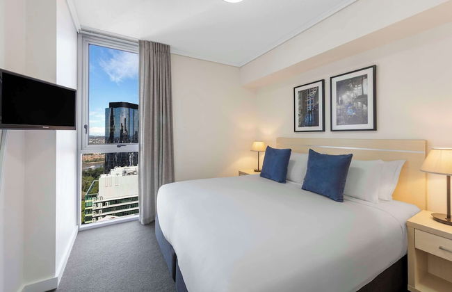 Oaks Brisbane Festival Suites - Photo 41