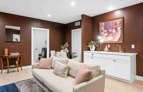 4BR, 2 & half Bath, Hot Tub, Private Parking, Near Ark - Foto 16