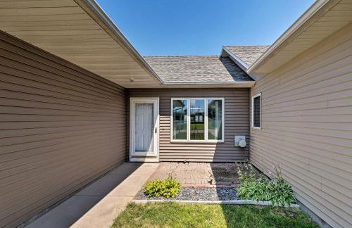 Elwood Townhome with Patio - 7 Mi to Johnson Lake - Foto 25