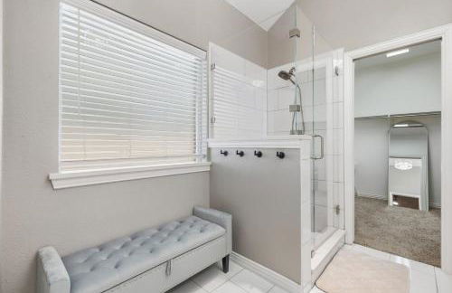 Parisian-Inspired 5-BD w Pool Playground Cinema - Foto 27