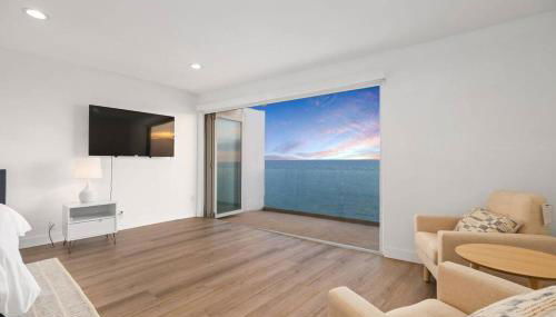 Malibu Beachfront Home with Rock Spa Ocean Views & Huge Deck - Foto 3