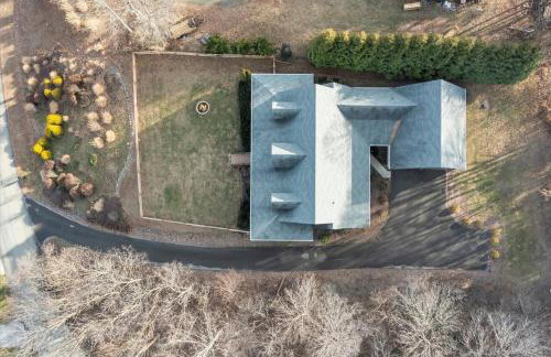 Lake Lookout - Private Home with lake views & Game room - Foto 29