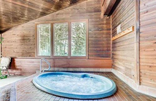 Cozy Ski Condo + Hot Tub + Fireplace + Heated Pool - Foto 4