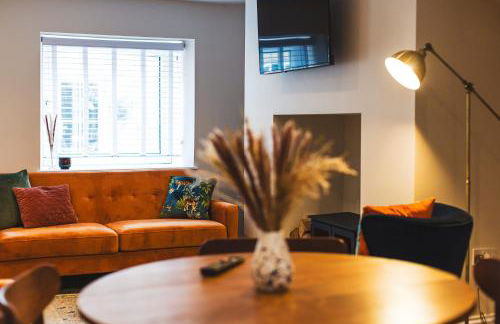 Cathys Cottage, Sun Trap Patio, Modern 3 Bed, Central, Parking - Photo 7