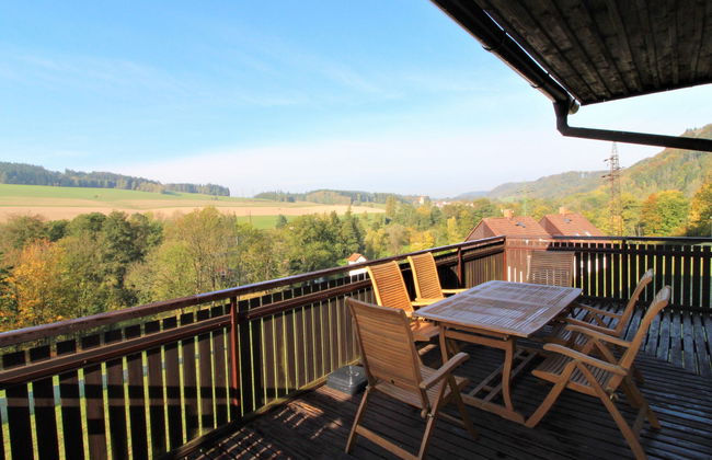 3 bedroom House in Stárkov with swimming pool and garden - Photo 7