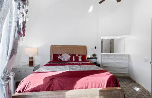 The KingDome - A Unique, Royal Experience with Hot Tub, Rooftop and Views - Foto 36