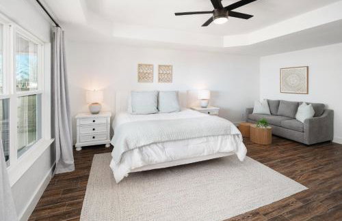 Lakefront Gem with Hot Tub and Game Room in Graford - Foto 11