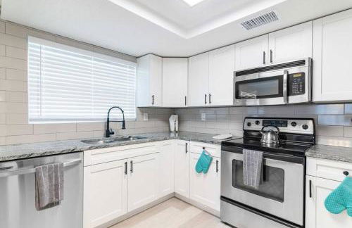 Renovated 3B 2BA, oasis yard Hot tub - Foto 69