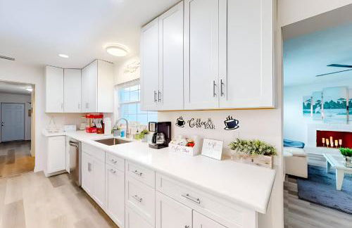 Spacious 4 bedroom 3 bath Clearwater Vacation House Cowboy Pool Fire Pit Games Close to Clearwater Beach Biking Trail Farmers Markets Harbor Health Spa Baycare Ballpark and Ruth Eckerd Hall Golf Courses - Photo 14