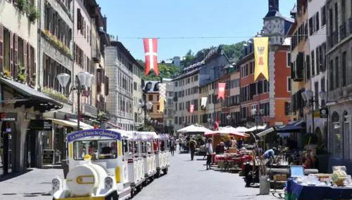 Appartement spacieux / T2 refais à neuf / proche centre - Foto 3