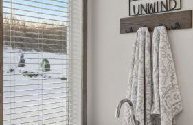 New Bear Lake Home with Beautiful Fall Views - Photo 32