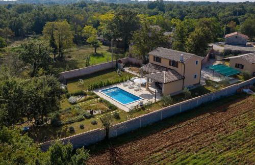 Nice holiday houses with Mediterranean garden - Foto 1