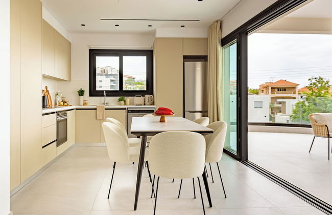 Sanders Eduardovich Limassol - Foto 46