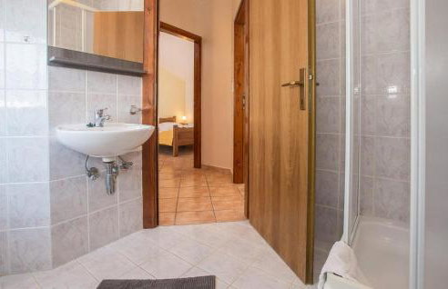 Lovely Apartment In Porec With Wifi - Foto 20