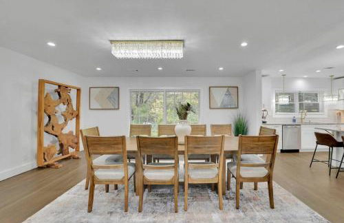 Luxury 7BR Buckhead Oasis w Pool Gameroom Firepit - Foto 3