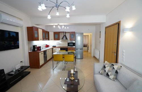 Garden Apartment next to the Mall -Private Parking - Photo 11