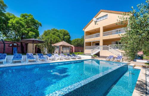 MY DALMATIA - Holiday home Blanka with private infinity pool - Foto 8