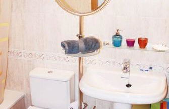 Valencia las Artes y Ciencias + Garaje + Netflix - Photo 37