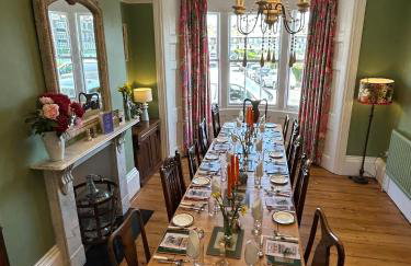 Ramsgate Retreats - Latimer House, boutique seaside holiday home for large families, groups, golf - Foto 1