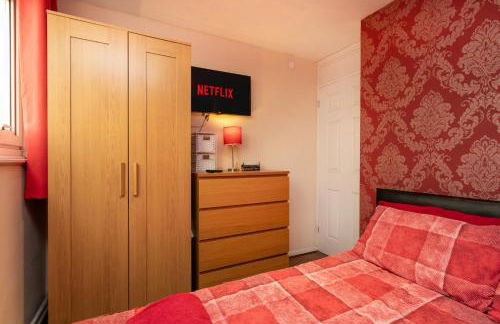 City Centre - Next to Hilton Hotel - Victoria Centre 2 Bedrooms Apartments - Close to Theatre Royal - in Victoria Centre Shopping Centre - 24 Hours Access - Parking Cars or Vans from Five Pounds a Day - Onsite Parking from Ten Pounds a Day - Foto 68
