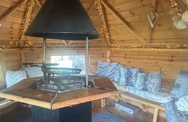 Bridie -rose with wood tub country retreat mini zoo - Foto 33