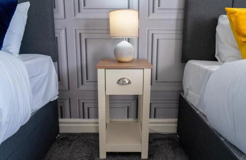 House - Sleeps 10 - Parking - Stn Close - Foto 26