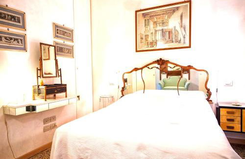 Grimaldi Apartments Hermitage Canal Grande view - Foto 7