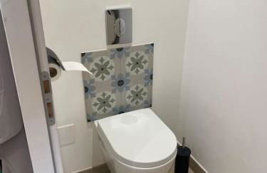 T2 spacieux avec baignoire Balnéo en RdC sur cour - Foto 8