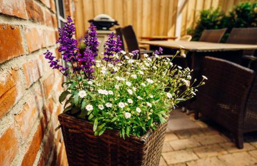 Altes Gewölbe mit Sauna und Whirlpool im Außenbereich - Foto 16