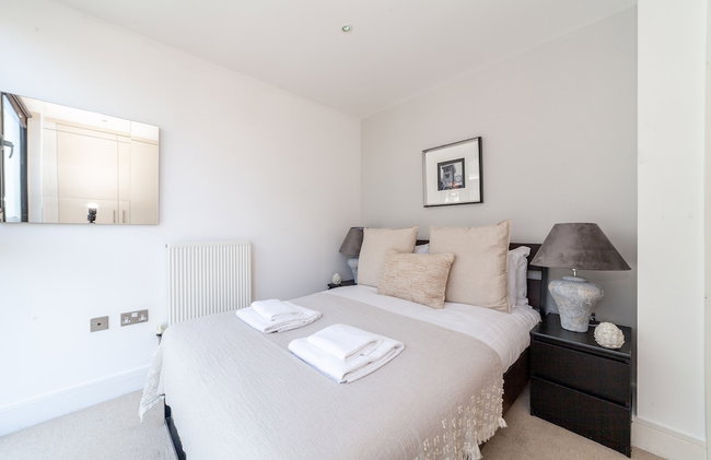 1 Bed Apartment in Canary Wharf - Foto 7