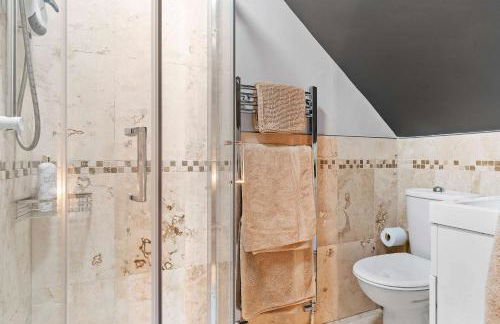 Cosy 3 Bed with Parking - Foto 16