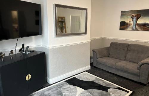 Levy Nook House 1 bed apartment 5 minute walk to Stockton town centre & Free Parking - Foto 13