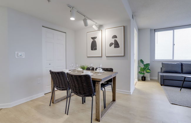 Spectacular Condo At Ballston With Gym - Photo 18