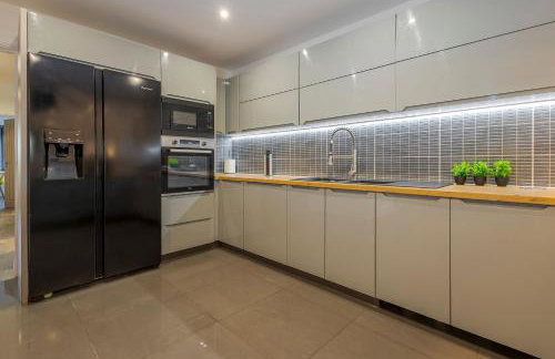 Private Luxe Bournemouth 5BR-7 Beds-3 Bath-Garden-Parking - Foto 10