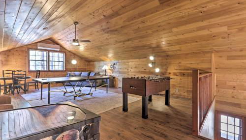 Deck, Games and Fire Pit Modern Pine Cabin! - Foto 2