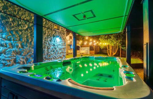 Mochdre Holiday Cottages - Foto 9