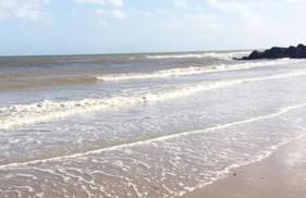 Beautifully appointed 2 storey chalet with access to outdoor swimming pool - 5 minute stroll to miles of sandy beach - Near to the Norfolk Broads & Great Yarmouth - Foto 6