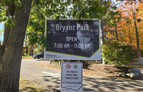 Cozy TC Bay Condo - Photo 23