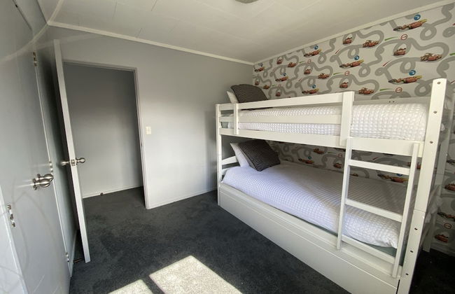 Motuoapa Bay Chalets - Photo 6