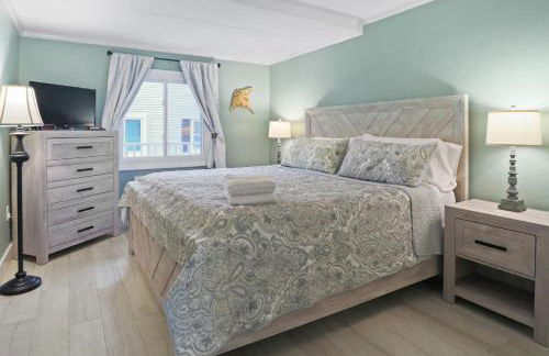 Couple's Escape - The One with Downtown Inlet Vibes - Assateague House 111 - Foto 6