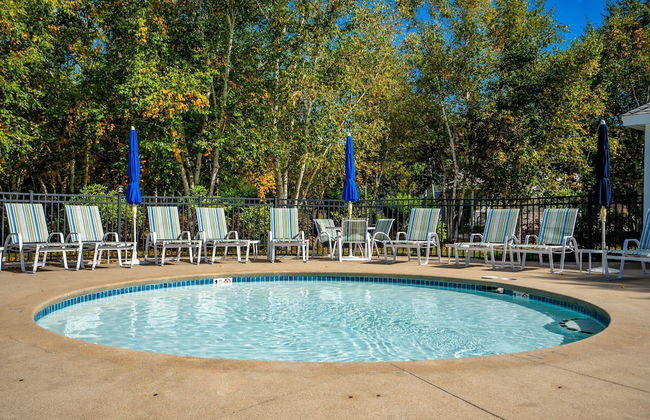 Captains Cottage Sleeps 6! - Photo 25