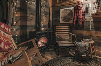 Cozy Log Cabin with an Indoor Fireplace Located on 70 Forested Acres in Leicester, Vermont - Foto 4