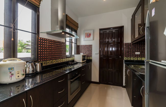 4 Bedroom Private Bali Style Villa HH1 - Photo 22