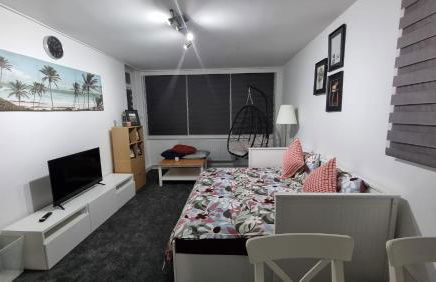 Amazing 1 bed entire flat with separate living room and kitchen in London With Free Parking - Foto 1